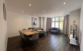 Star London Finchley Road 2-Bed Residence